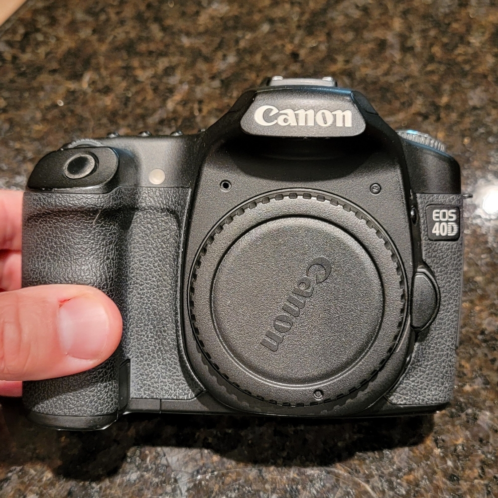 CANON DSLR EOS D40 Camera Body Only